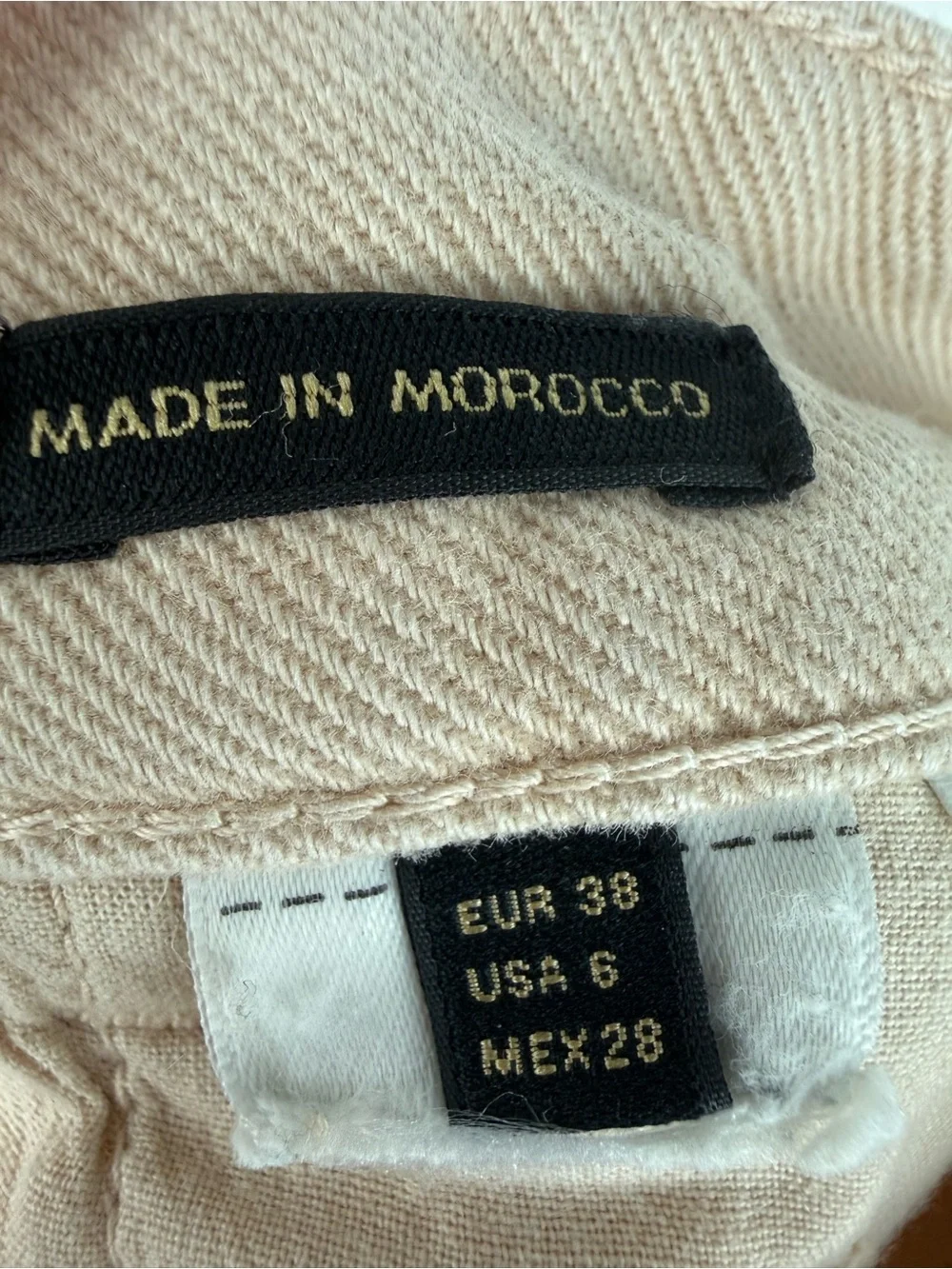 Massimo Dutti Wide Leg Beige wide leg cropped Pants size 6